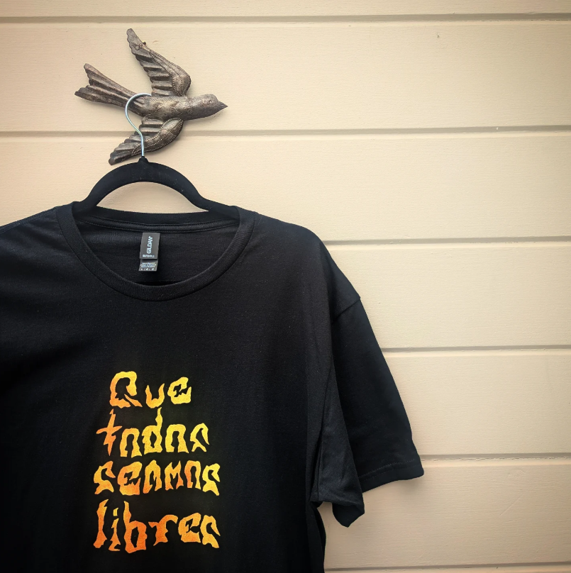 Que Todos Seamos Libres Tee (Black)